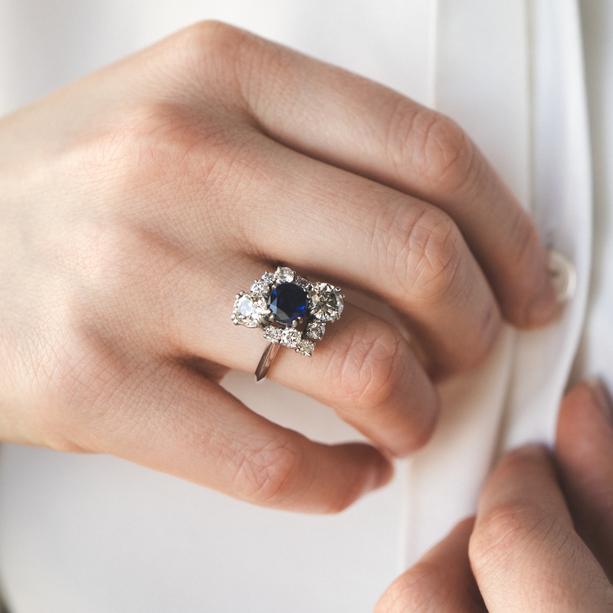 Bague saphir diamants signée Boucheron – Image 5