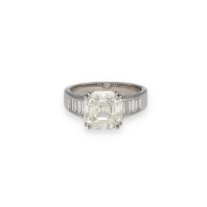 Bague diamant taille émeraude